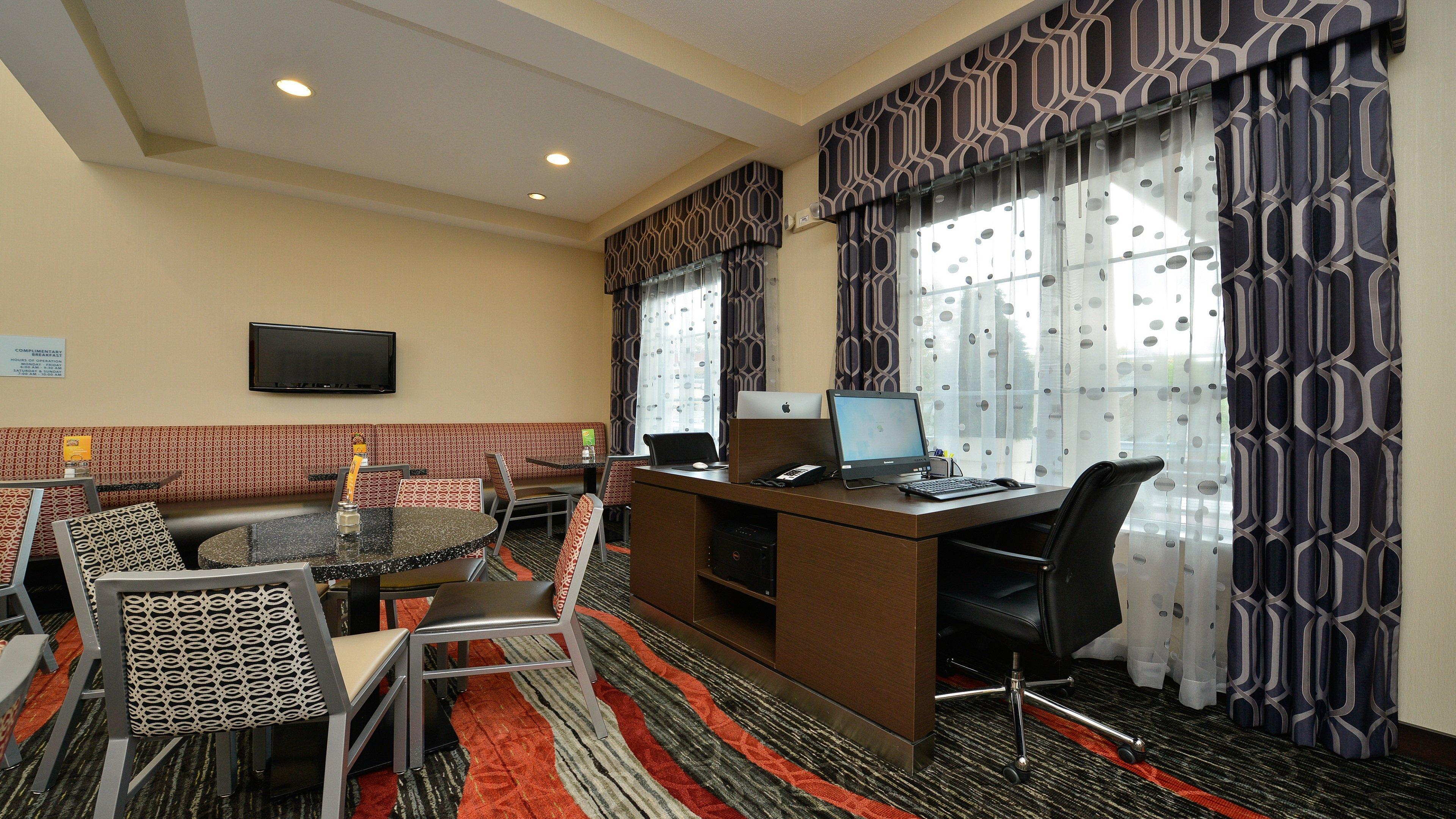 Holiday Inn Express Boston-Milford By Ihg Exterior photo