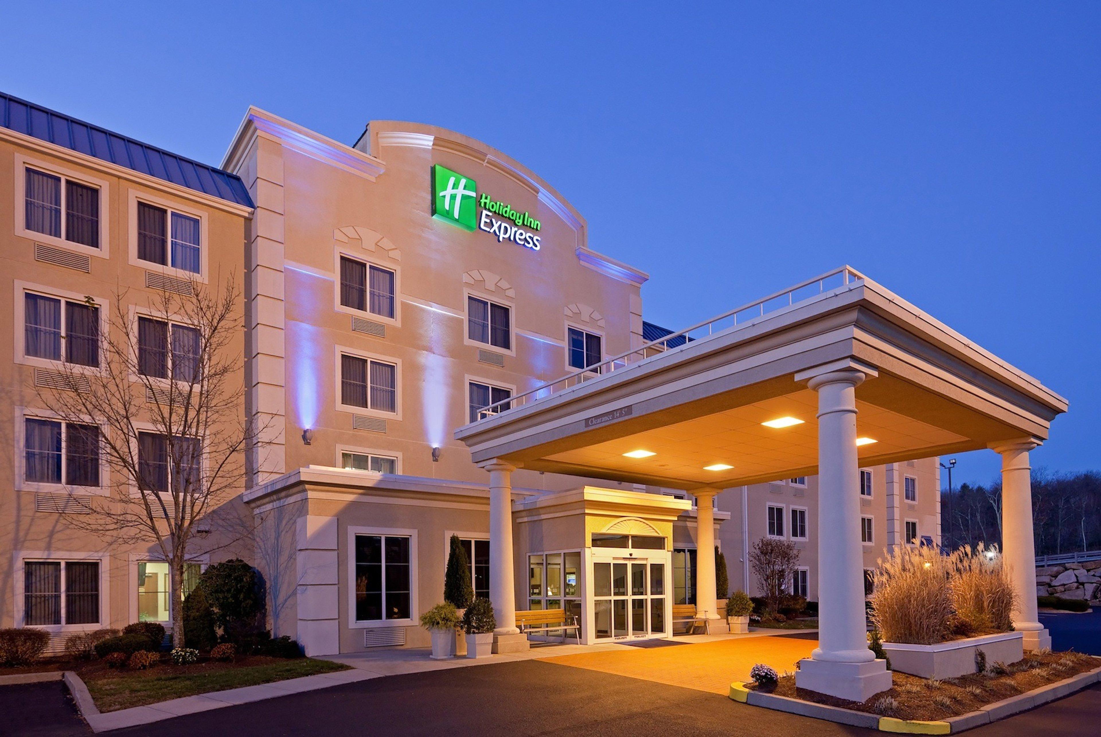 Holiday Inn Express Boston-Milford By Ihg Exterior photo